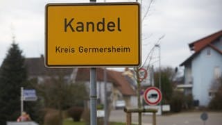 Das Ortsschild von Kandel (Rheinland-Pfalz)