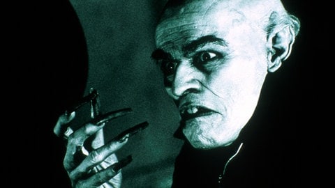 Willem Dafoe spielt im Film „Shadow of the Vampire“ (2000) Max Schreck, der Nosferatu darstellt.