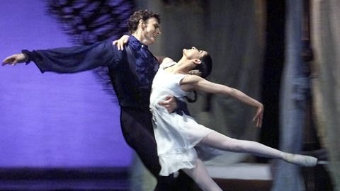 Szenenbild Ballett "Onegin" von John Cranko an der Oper Leipzig.