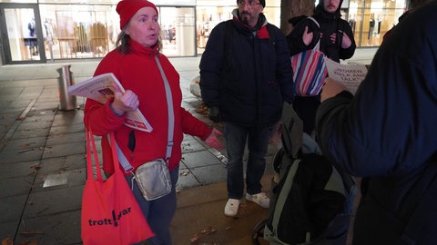 Szene aus dem "Performativer Spaziergang über die Königstraße"