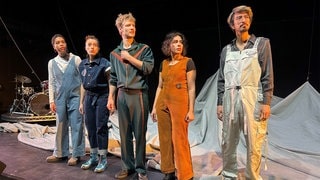 "Der Hoffnungsvogel" im Jungen Ensemble Stuttgart (JES)