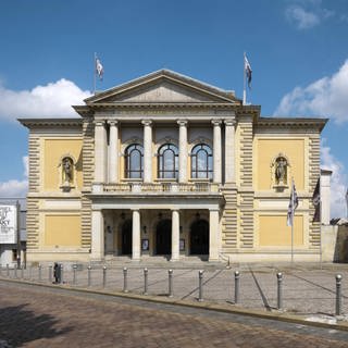 Das Opernhaus in Halle an der Saale, Sachsen-Anhalt
