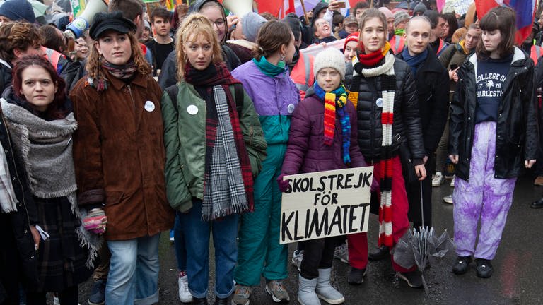 Greta Thunberg bei einer Kundgebung mit ungefähr 3500 jungen Menschen in Brüssel.