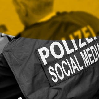 Social Media-Polizist bedient ein Tablet