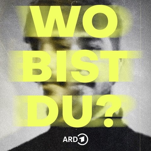 Cover des Podcasts "Wo bist du? Verschollen auf der Flucht". Das verschwommene Portrait einer Person.