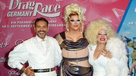 Drag Race Germany: Die Moderator*innen