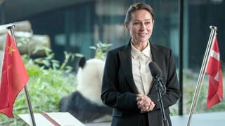Serie „Borgen - Macht und Ruhm“: Die dänische Außennministerin Birgitte Nyborg (Sidse Babett Knudsen) hält eine Rede zu Ehren der dänisch-chinesischen Partnerschaft.