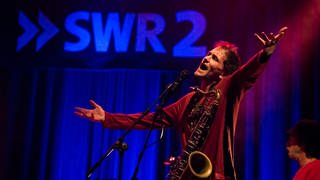 Alabaster dePlume beim Auftritt beim Art's Birthday 2020 im E-Werk Freiburg