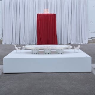 Ausstellung Putins Tisch - Julian Kirschler