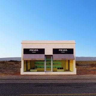 Elmgreen & Dragset: Prada Marfa, 2012