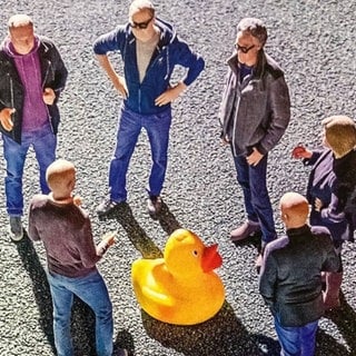 Ausstellung „decode deko duck“ der Künstlergruppe Maximal