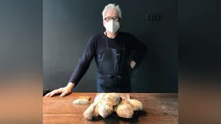 Christian Aeby mit seinem Buerli-Brot