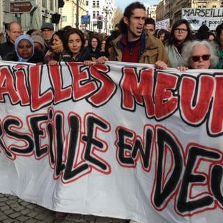 Demonstration im Marseiller Stadtteil Noailles : "Noailles stirbt. Marseille trauert."