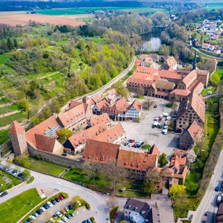 Luftaufnahme des Unesco-Welterbes Kloster Maulbronn, Baden-Württemberg