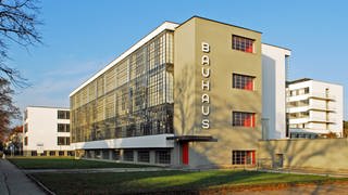 Bauhaus Gebäude an der Gropiusallee in Dessau