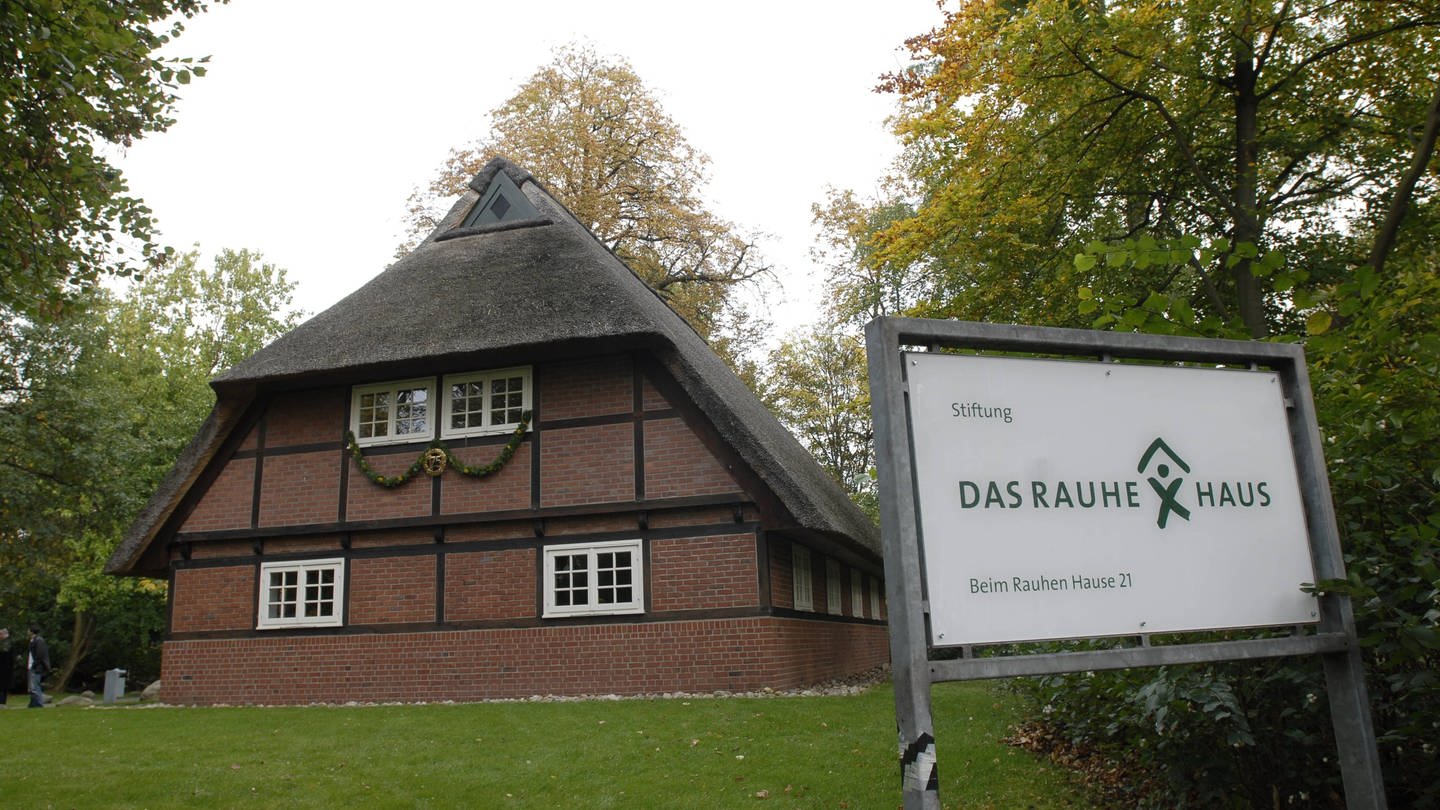 Das Rauhe Haus wurde 1833 von dem Hamburger Theologen Johann Hinrich Wichern gegrünet