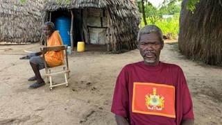 Charo und sein Freund Katana im Dorf der Ausgestoßenen in Kenia