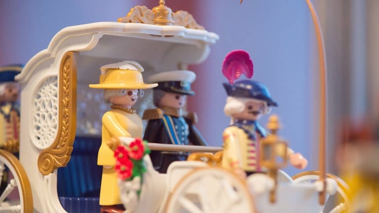 Queen Elizabeth II als Playmobilfigur