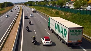 Die Autobahn A3 in Fahrtrichtung Regensburg