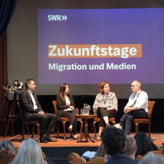 Karim Fereidooni, Kai Gniffke, Nadja Zaboura und Moderatorin Marie-Christine Werner anläßlich der Diskusionsrunde der Zukunftstage