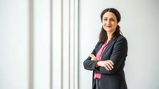 Mirjam Zadoff, Direktorin des NS-Dokumentationszentrums München, steht im NS-Dokumentationszentrum.