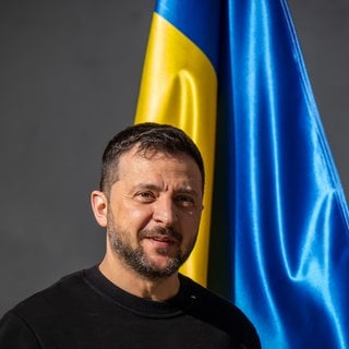 Wolodymyr Selenskyj, Präsident der Ukraine, nimmt an einem Pressestatement im Bundeskanzleramt teil.