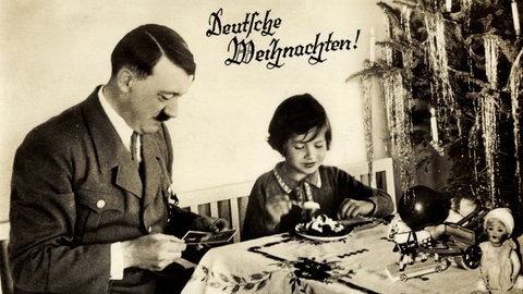 Frohe Weihnachten, Führer Adolf Hitler mit Glückwunschkarte, Mädchen, Tannenbaum, Geschenke