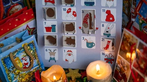 Adventskalender gefüllt mit Schokolade