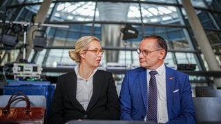 Alice Weidel, Fraktionsvorsitzende der AfD, und Tino Chrupalla, AfD-Bundesvorsitzender und Fraktionsvorsitzender der AfD