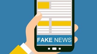 Hand mit Smartphone: Fake News - Flat Design