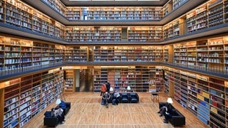 Der Bücherkubus im Studienzentrum der Herzogin Anna Amalia Bibliothek.