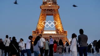 Der Pariser Eifelturm & die Olympischen Ringe