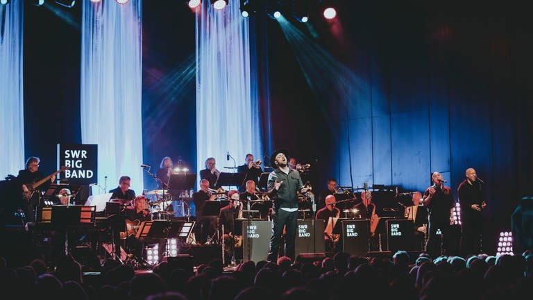 Max Mutzke mit SWR Big Band