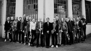 Fola Dada mit SWR Big Band