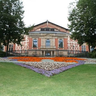 Festspielhaus am grünen Hügel in Bayreuth