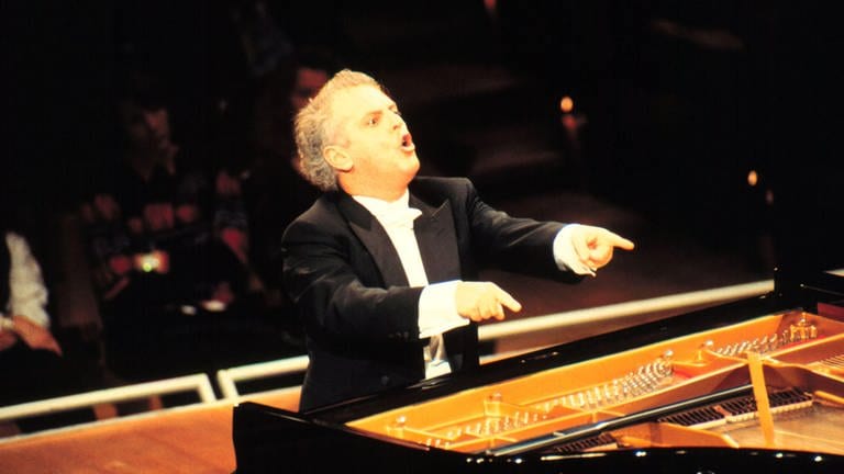Daniel Barenboim am Klavier in den 80er Jahren