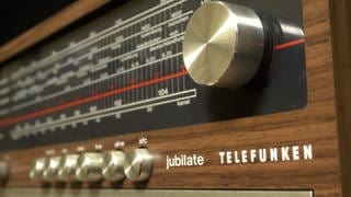 Symbolbild 100 Jahre Radio
