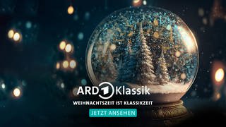 Schneekugel und Weihnachtslichter im Hintergrund. Schrift: ARD Klassik - Weihnachtszeit ist Klassikzeit