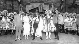 Ensemble der Operette "Victoria und ihr Husar" aus der Wiener Erstaufführung 1930