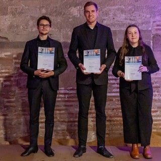 Preisträger des Hermann-Schröder-Orgelwettbewerbs: v.l.n.r.: Giacomo Gabusi (BolognaMainz, 2. Preis), Manuel Pschorn (Wiesbaden, 1. Preis), Luise Künzl (Ingolstadt, 3. Preis)