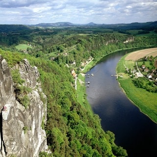 Elbsandsteingebirge, Basteifelsen und Rathen an der Elbe, Sächsische Schweiz