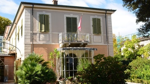 Außen-Ansicht der Villa Puccini in Torre del Lago