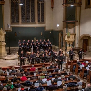 Der Philharmonia Chor, die Blechbläsersolisten Stuttgart unter der Leitung von Jörg-Hannes Hahn in der Lutherkirche Bad-Cannstatt 