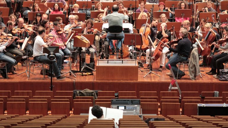 Orchester probt im Freiburger Konzerthaus