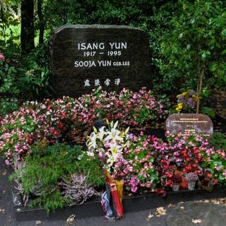 Grab von Isang Yun