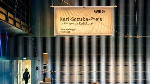 Der Strawinsky Saal der Donauhallen in Donaueschingen vor der Preisverleihung des Karl-Sczuka-Preises