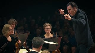 Teodor Currentzis dirigiert das SWR Symphonieorchester