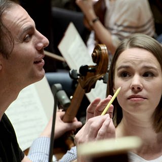 Teodor Currentzis und Christina Gansch