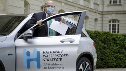 Bundeswirtschaftsminister Peter Altmaier (CDU) am 10.6.2020 auf dem Weg zu einer Pressekonferenz zur Nationalen Wasserstoffstrategie in Berlin