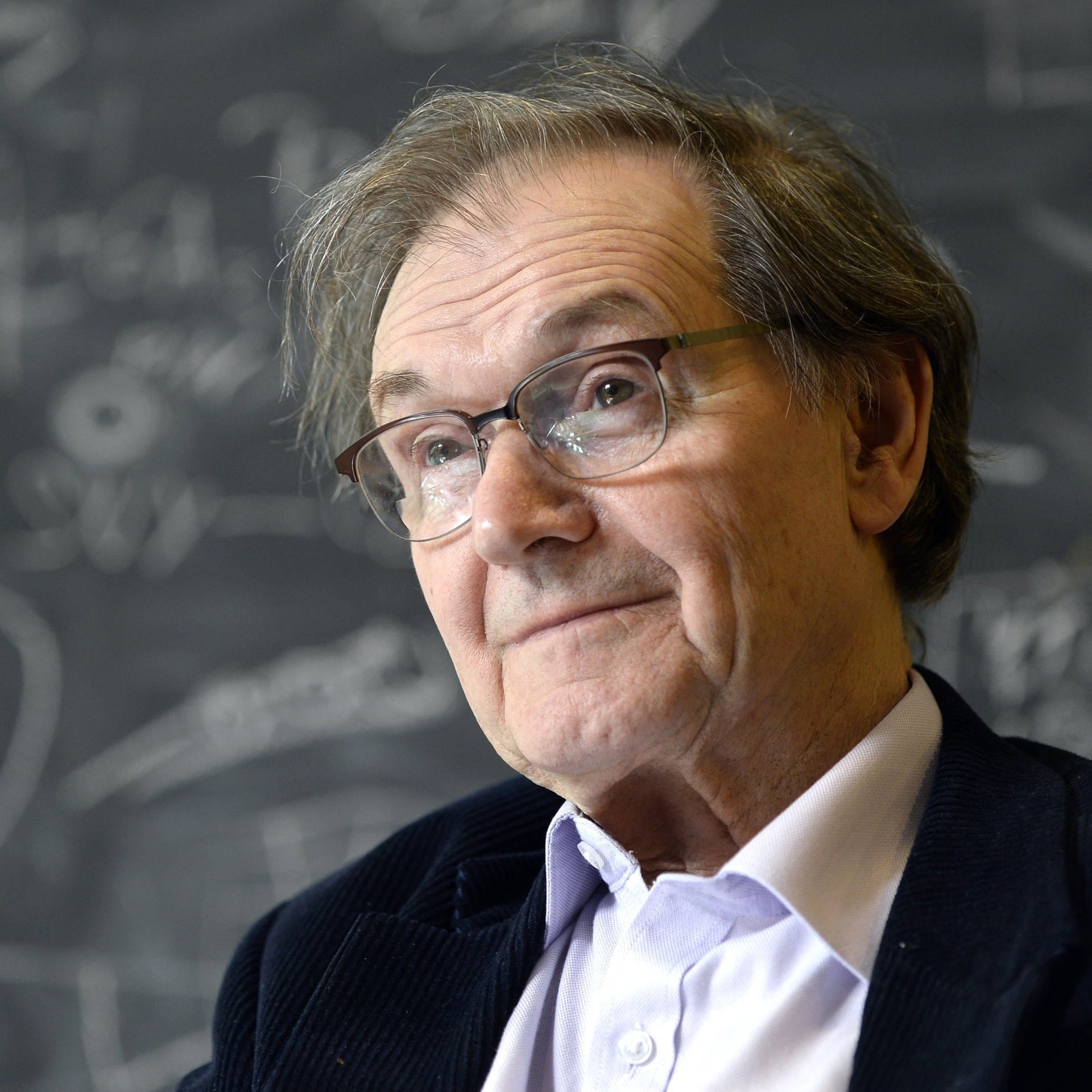 Von Schwarzen Löchern zum menschlichen Bewusstsein – Physiknobelpreisträger Roger Penrose